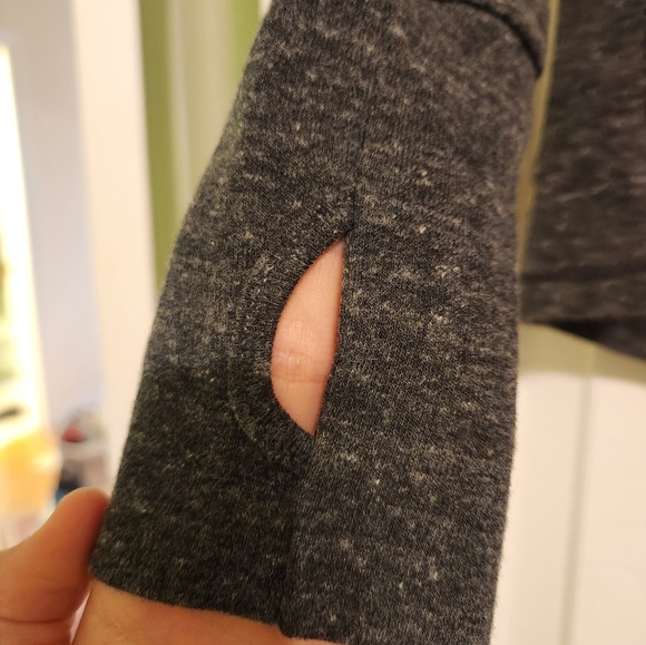 Quest Nutrition hoodie / long sleeve tee shirt / sweatshirt women's medium - Picture 4 of 8